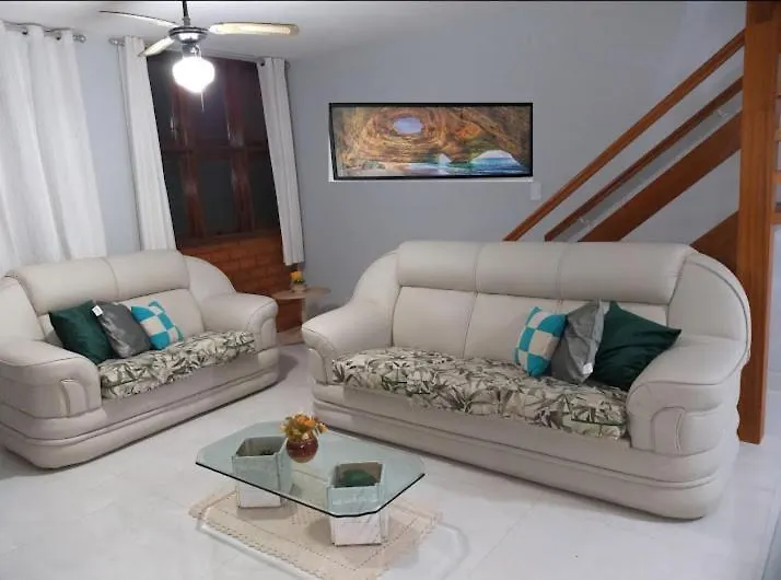 Casa completa em Peró!-1